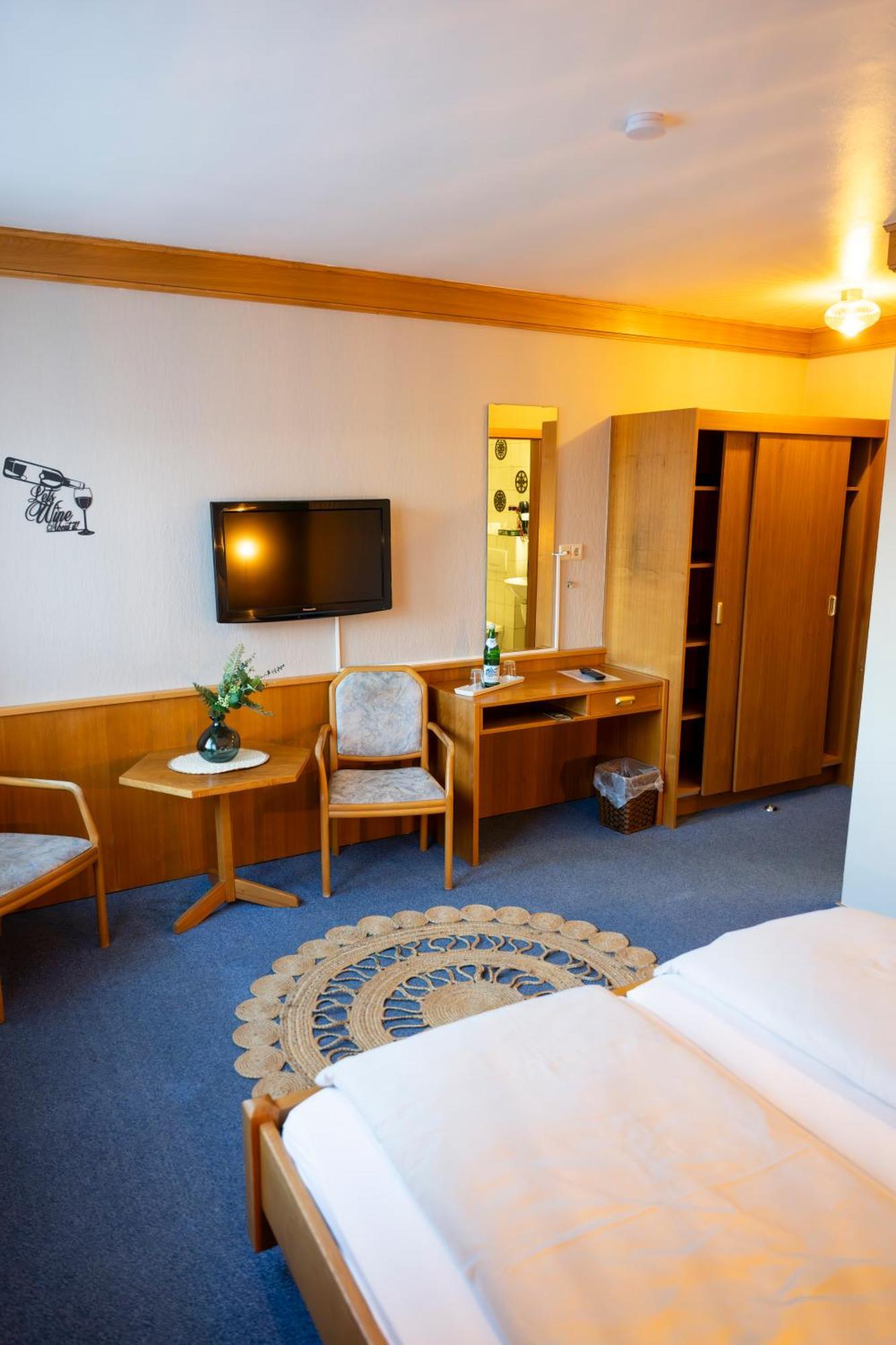 Hotel Guelser Weinstube Кобленц Екстер'єр фото