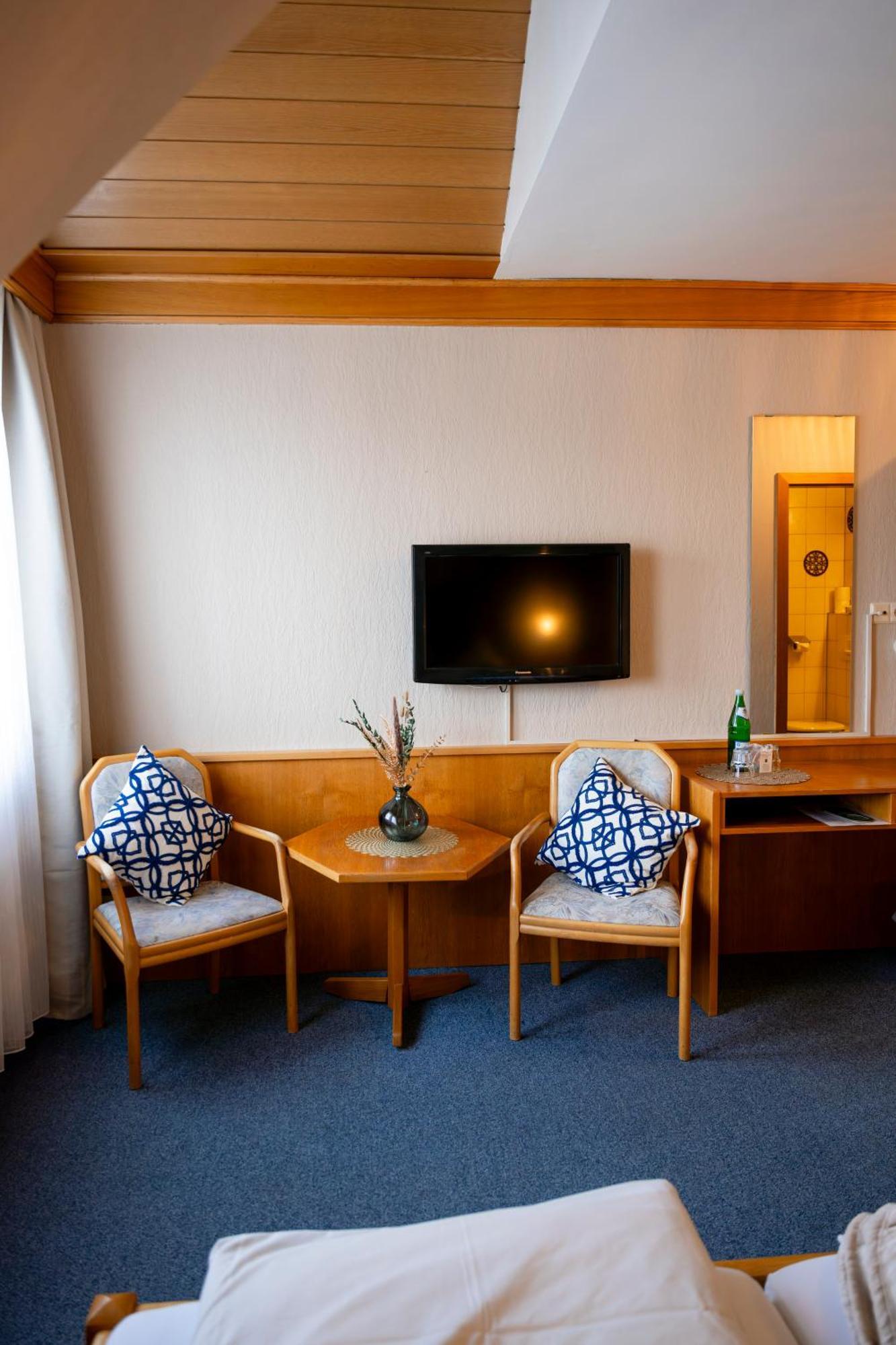 Hotel Guelser Weinstube Кобленц Екстер'єр фото