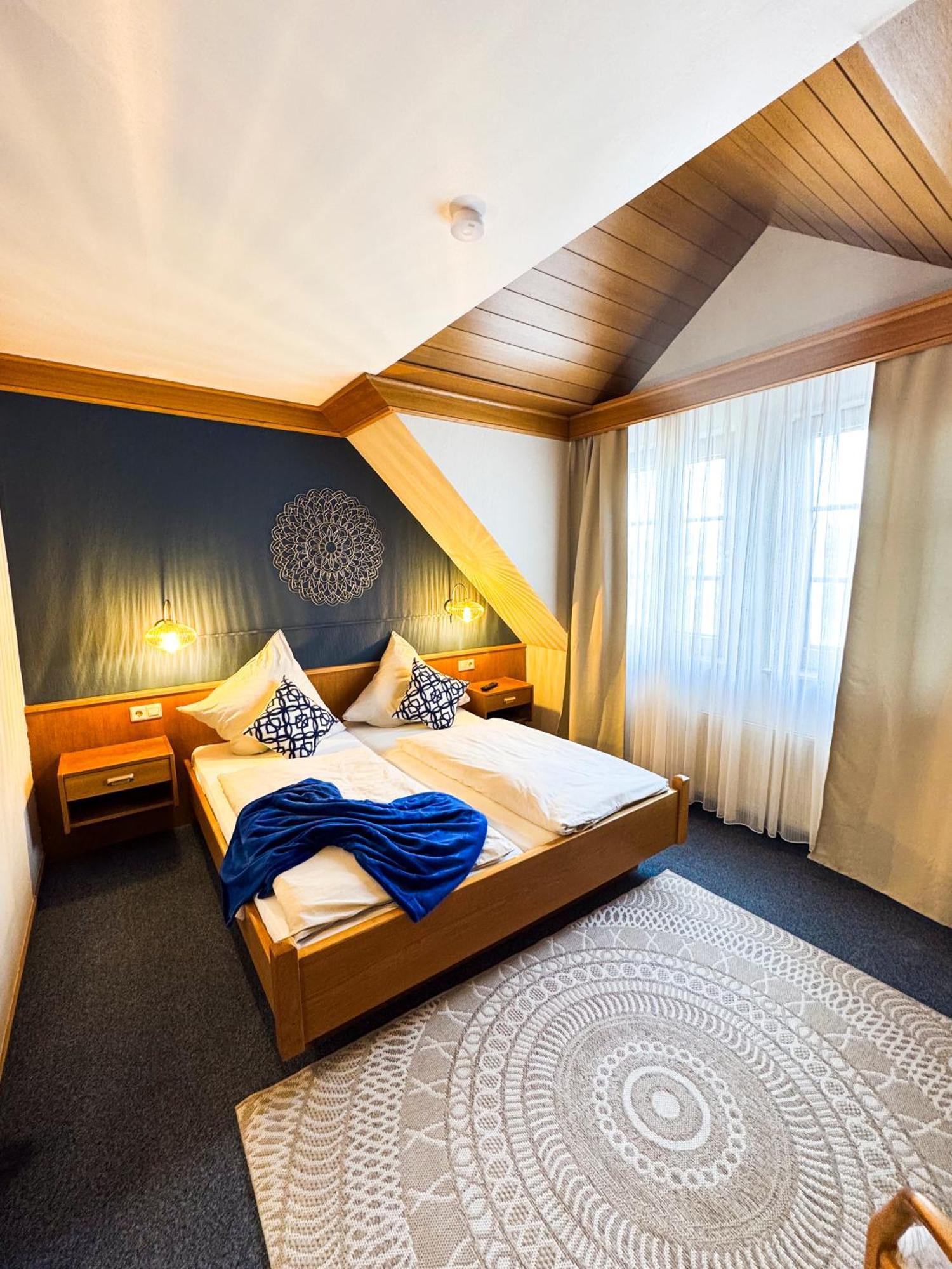 Hotel Guelser Weinstube Кобленц Екстер'єр фото