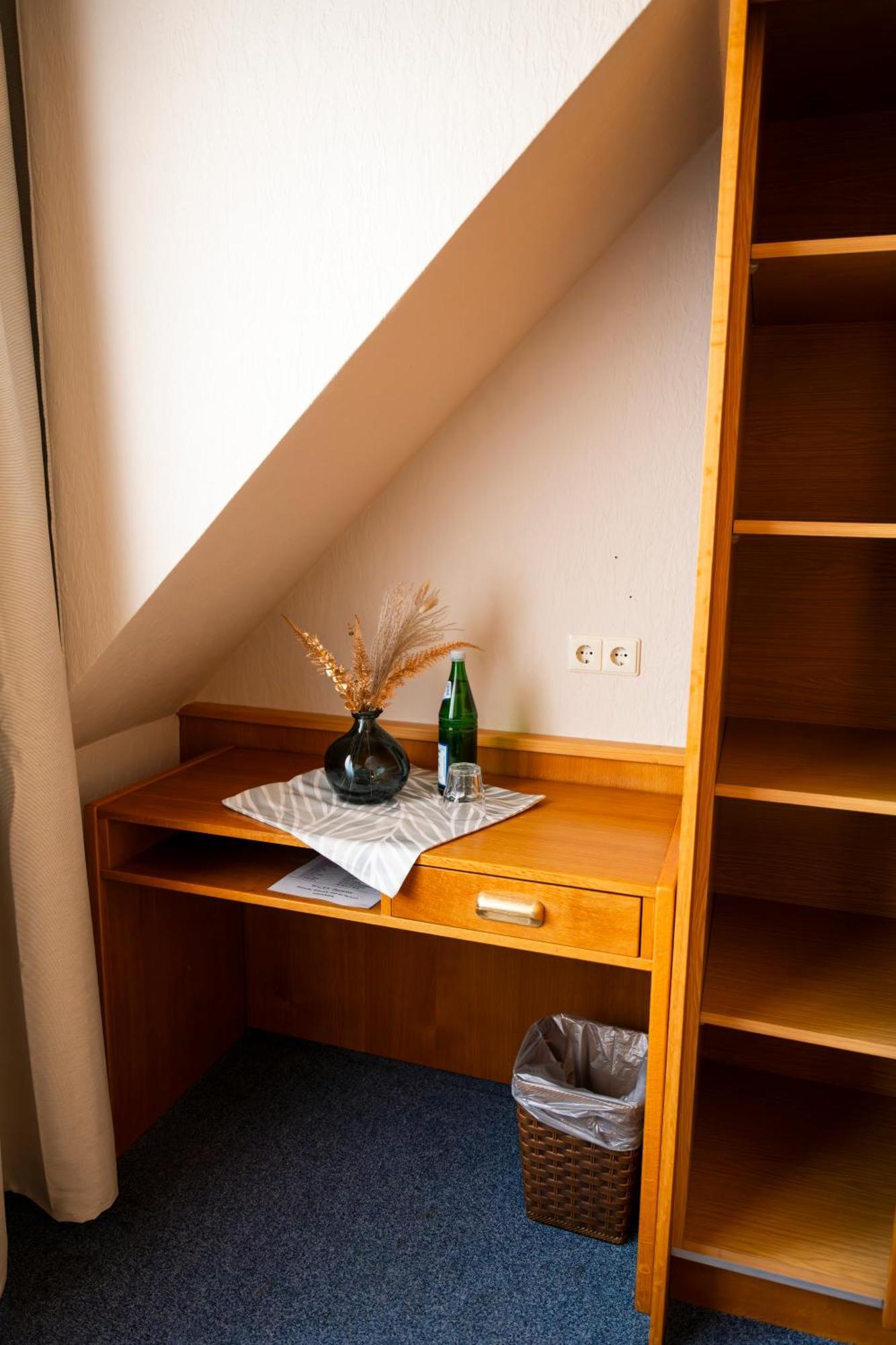 Hotel Guelser Weinstube Кобленц Екстер'єр фото